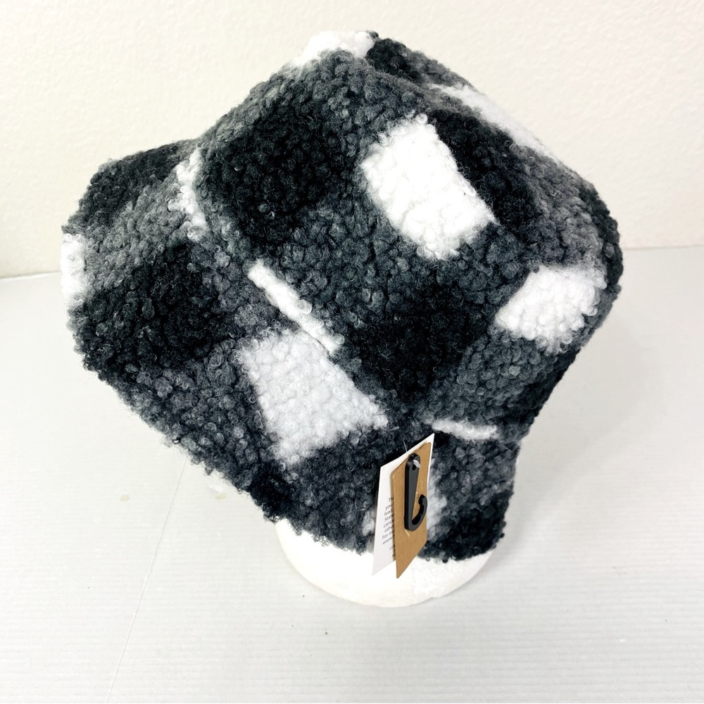 Cadeau De Ciel Collection Sherpa Buffalo Check Bucket Hat OS
